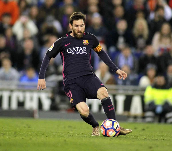 Messi đã giành được bao nhiêu chức vô địch La Liga và lí do tại sao Messi rời Barca